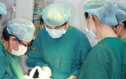 Mong đôi chân không teo thêm nữa!